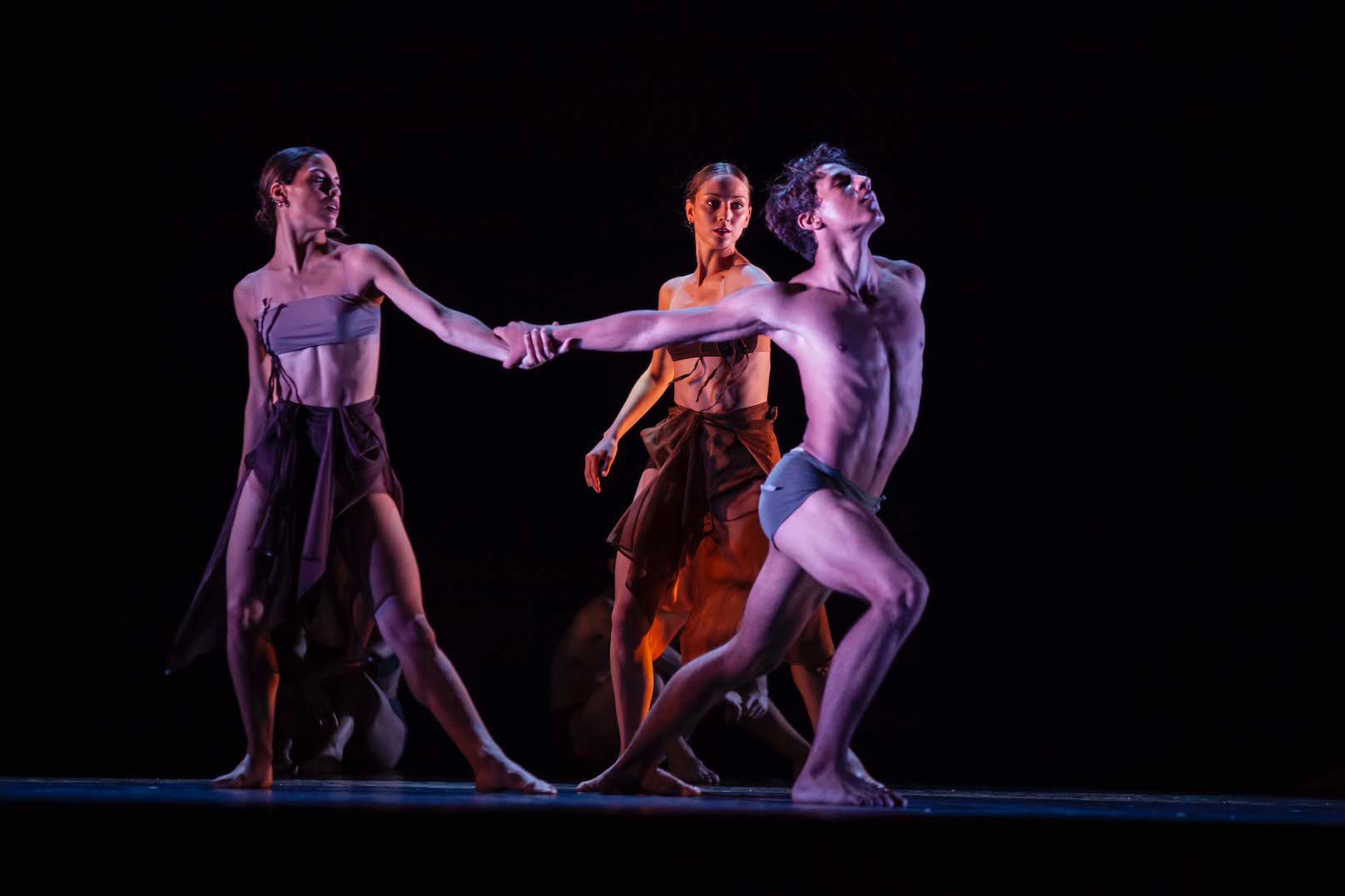 Immagine per Astor e la magia della danza, otto ballerini sul palco di Gradisca 